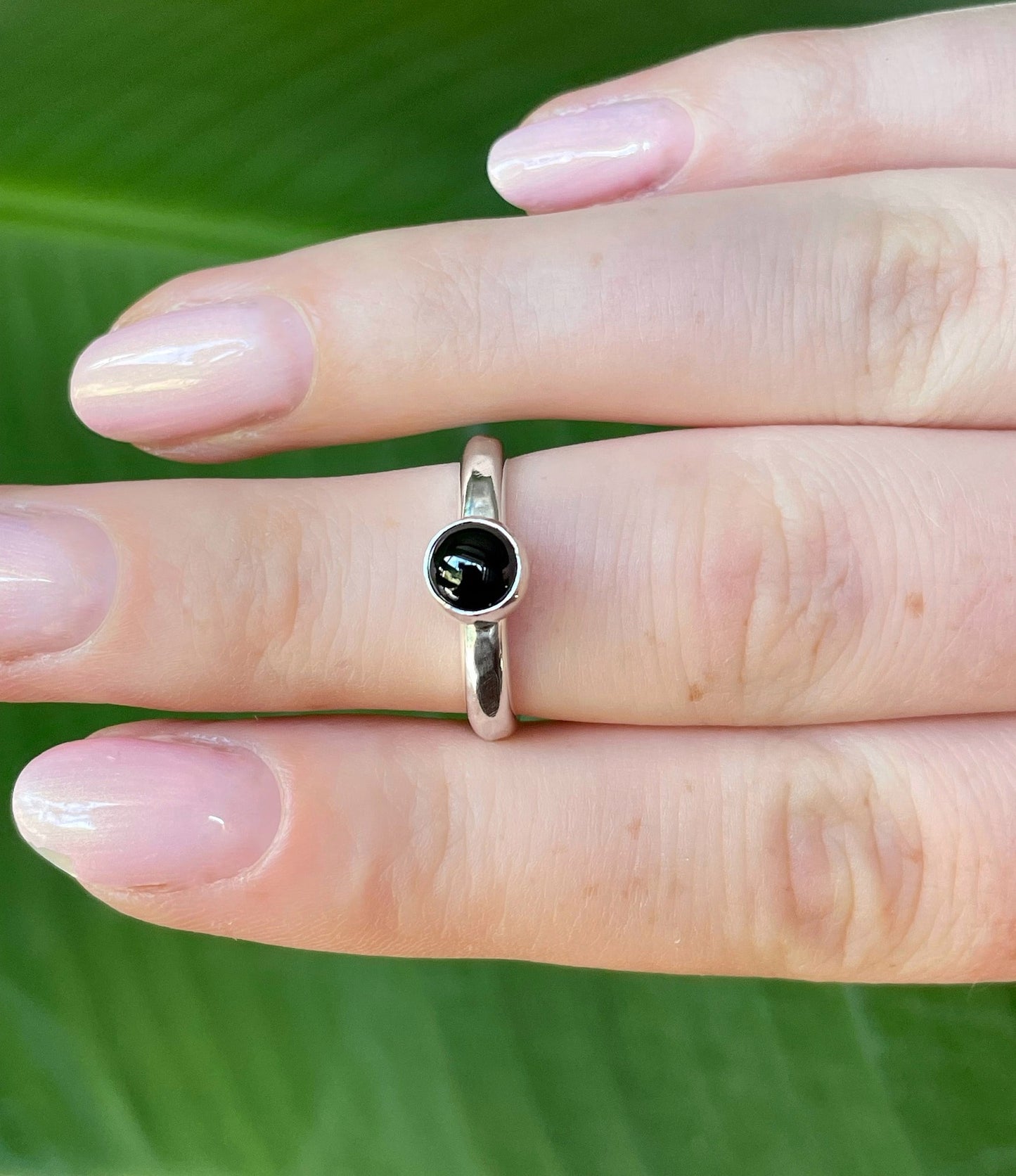 Handcrafted sterling silver hammered ring with black onyx, handmade silver ring with hammered texture and natural gemstone